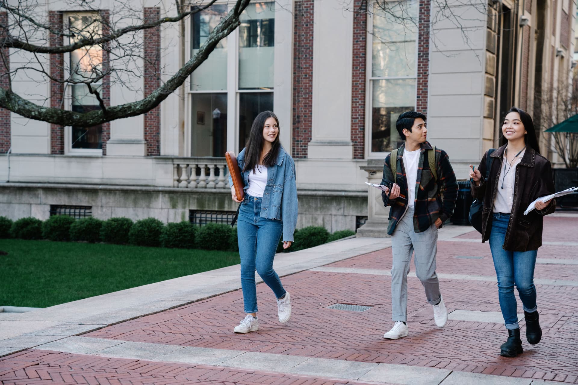 Two higher education administrators in conversation